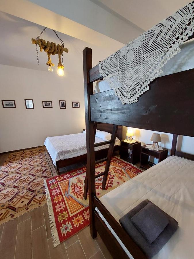 Guest House Gorani Μπεράτ Εξωτερικό φωτογραφία